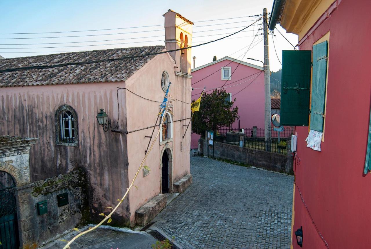 Yangos Traditional Home Kouramades Exterior photo